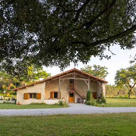 Airial De Lachayre Holiday home Lacquy